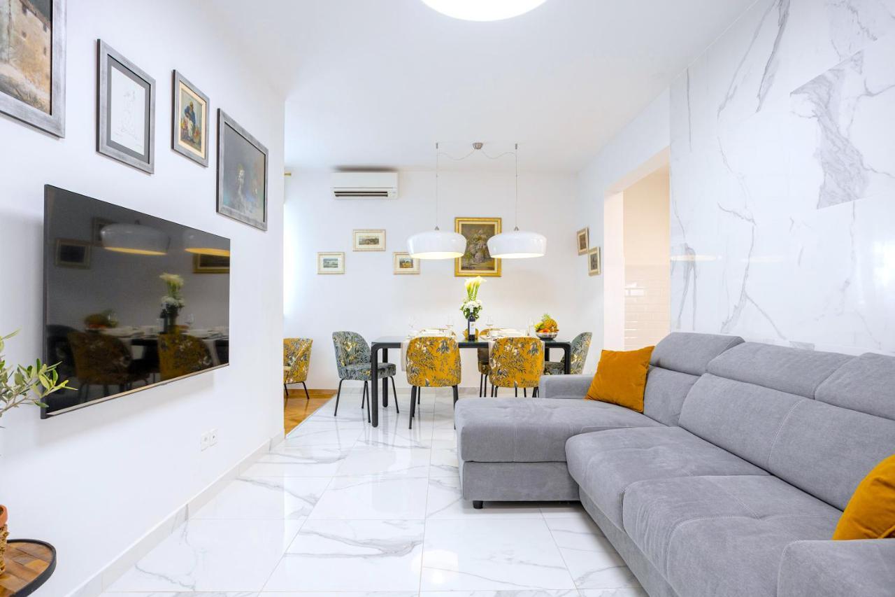 Lux Holiday Apartment Tony @ 10 Min Znjan Beach Split Dış mekan fotoğraf