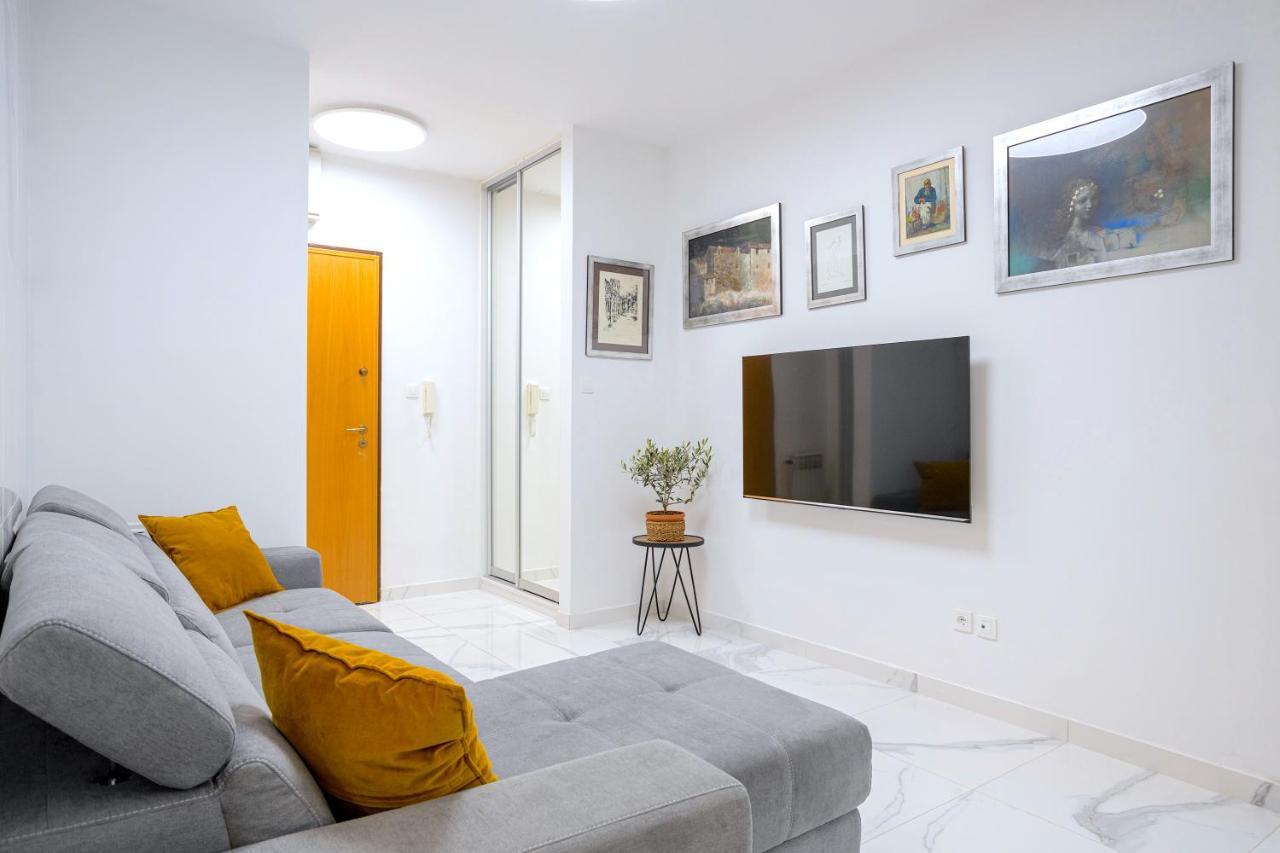 Lux Holiday Apartment Tony @ 10 Min Znjan Beach Split Dış mekan fotoğraf
